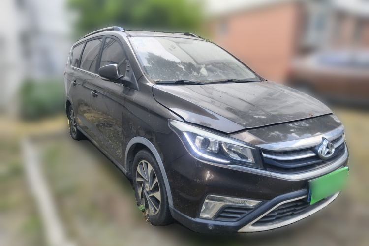 Used CHANGAN OSHAN A800 2017 1.6L Manual Luxury Model Front Right 45 Deg