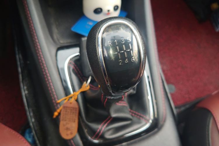 Used CHANGAN OSHAN A800 2017 1.5T Manual Luxury Model Gear Lever