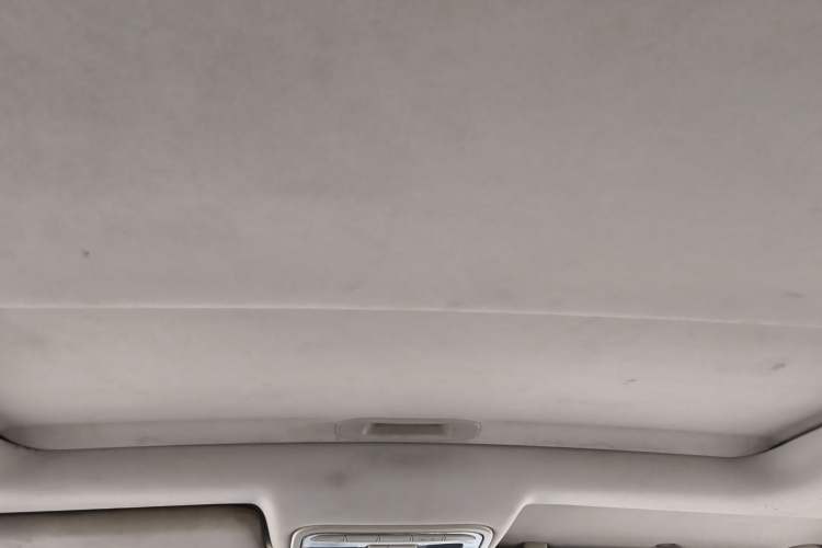 Used CHANGAN OSHAN A800 2017 1.6L Manual Luxury Model Headliner