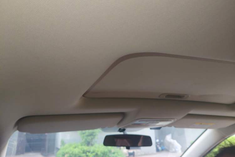 Used CHANGAN OSHAN A800 2017 1.5T Manual Luxury Model Headliner