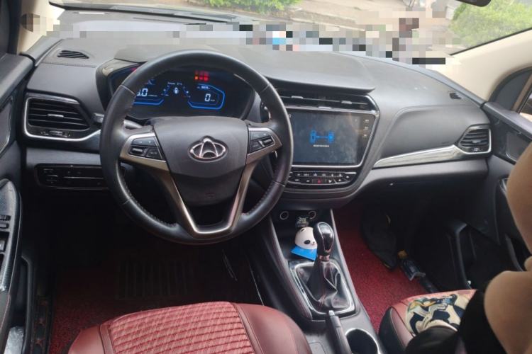 Used CHANGAN OSHAN A800 2017 1.5T Manual Luxury Model Interior 2
