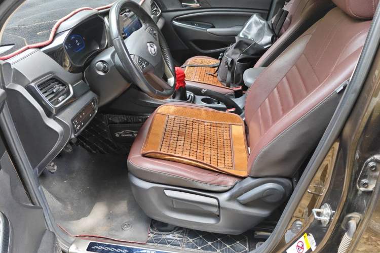 Used CHANGAN OSHAN A800 2017 1.5T Manual Luxury Model Left Front Seat