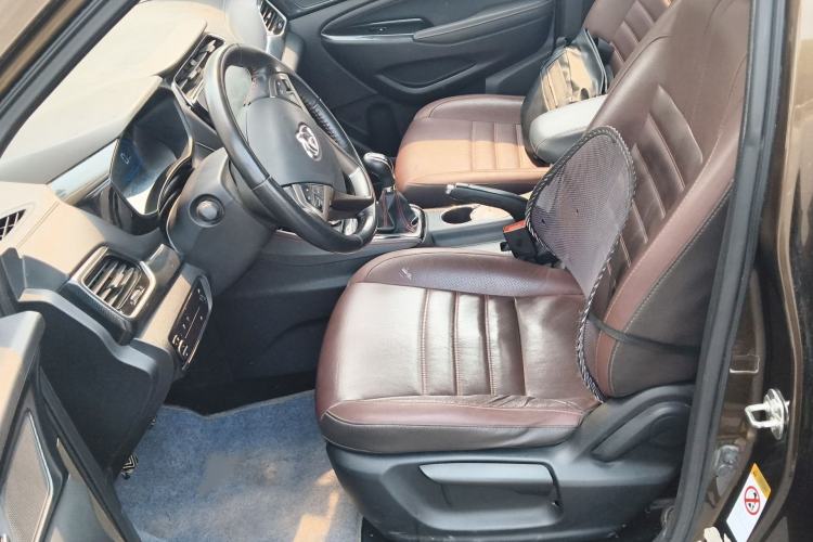 Used CHANGAN OSHAN A800 2017 1.6L Manual Luxury Model Left Front Seat