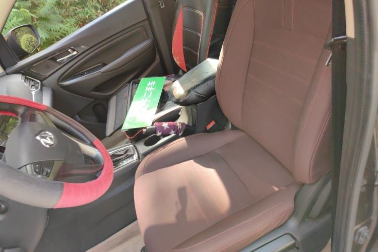 Used CHANGAN OSHAN A800 2017 1.5T Automatic Comfort Model Left Front Seat
