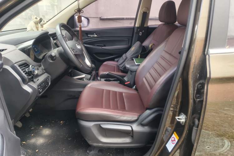 Used CHANGAN OSHAN A800 2017 1.6L Manual Luxury Model Left Front Seat