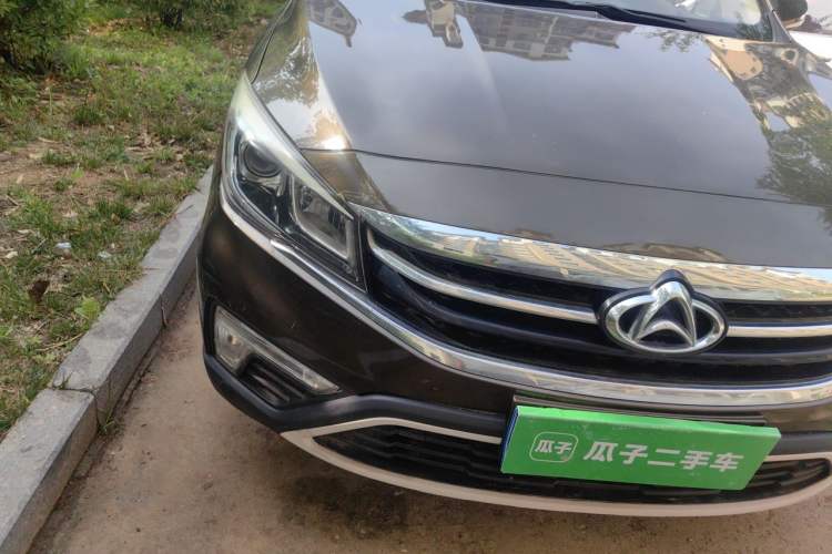 Used CHANGAN OSHAN A800 2017 1.5T Automatic Comfort Model Right Front Headlight