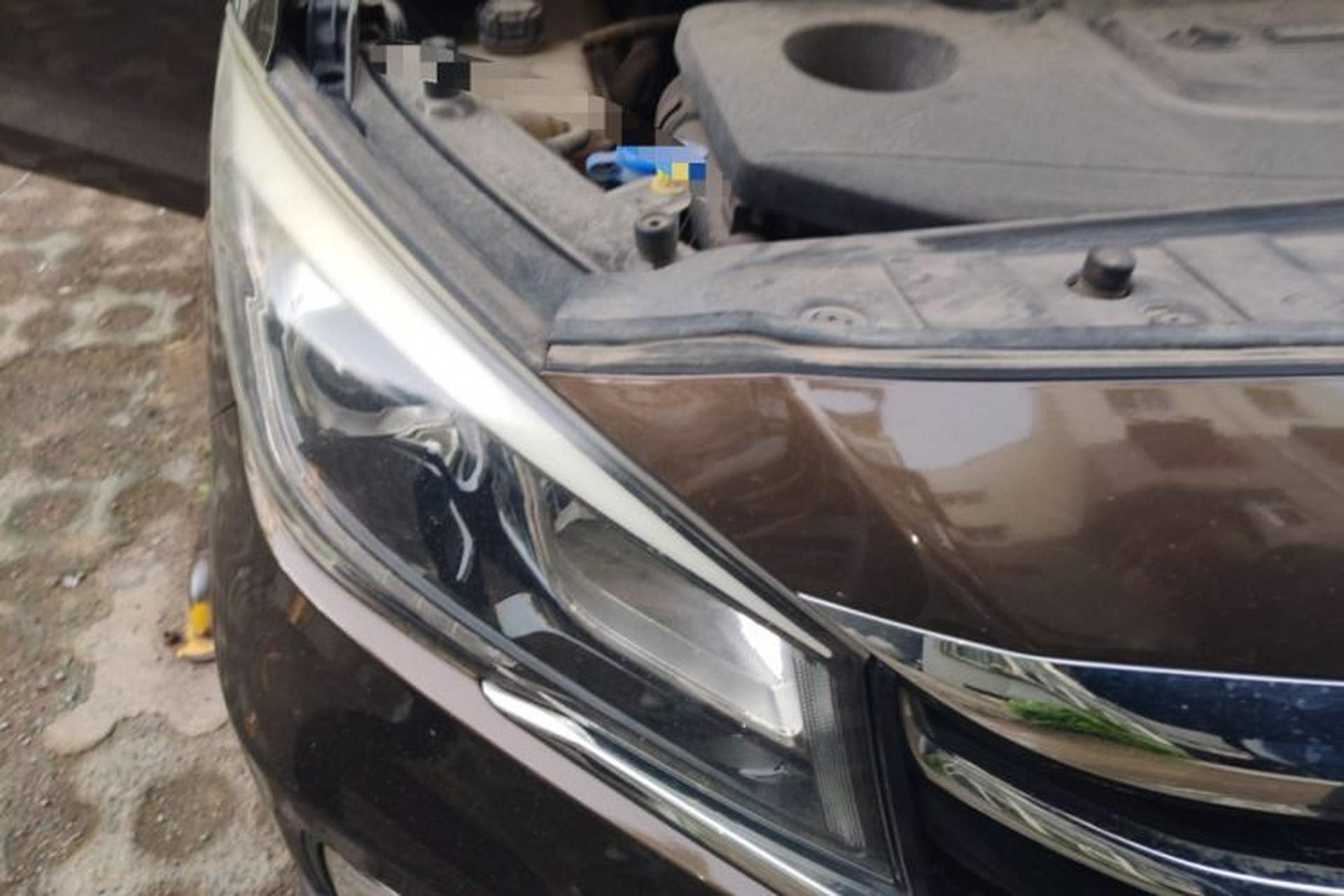 Used CHANGAN OSHAN A800 2017 1.5T Manual Luxury Model Right Front Headlight