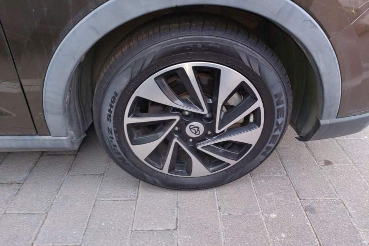 Used CHANGAN OSHAN A800 2017 1.6L Manual Comfort Model Right Front Wheel Hub