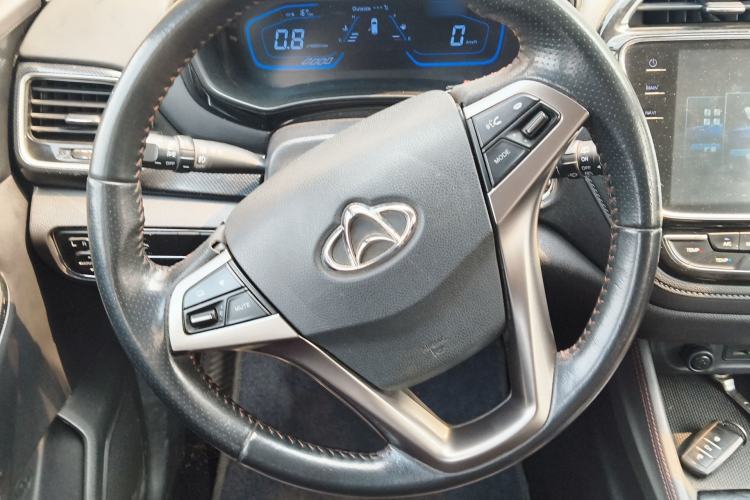 Used CHANGAN OSHAN A800 2017 1.6L Manual Luxury Model Steering Wheel