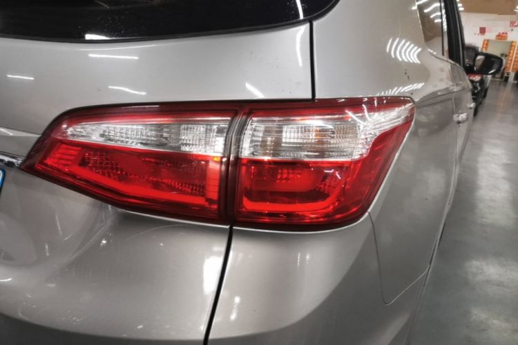 Used CHANGAN OSHAN A800 2017 1.6L Manual Luxury Model Right Rear Taillight