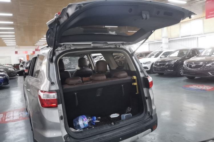 Used CHANGAN OSHAN A800 2017 1.6L Manual Luxury Model Trunk