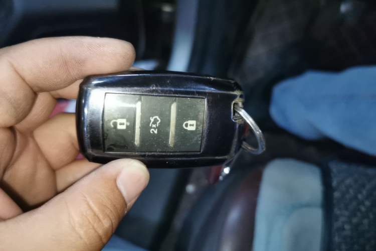 Used CHANGAN OSHAN A800 2017 1.6L Manual Luxury Model Vehicle Key