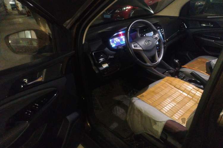 Used CHANGAN OSHAN A800 2017 1.6L Manual Comfort Model Driver Seat