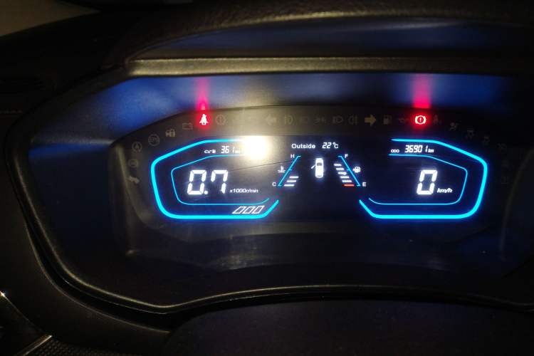 Used CHANGAN OSHAN A800 2017 1.6L Manual Comfort Model Instrument Cluster