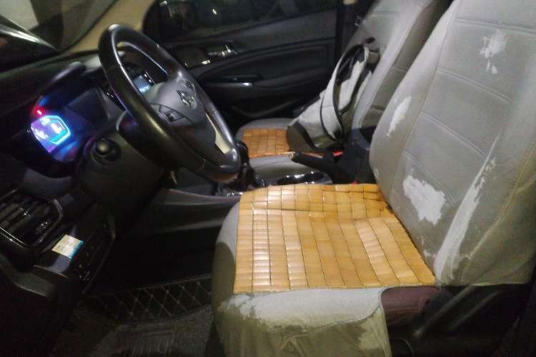 Used CHANGAN OSHAN A800 2017 1.6L Manual Comfort Model Left Front Seat