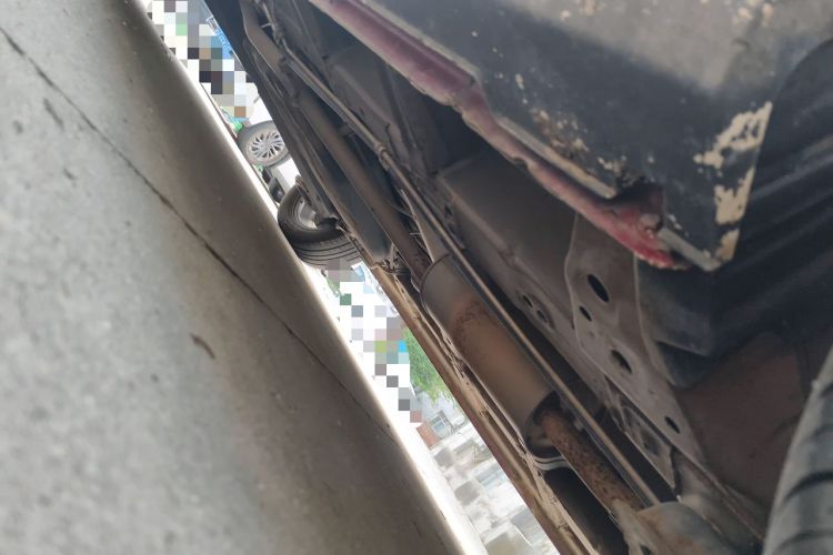 Used CHANGAN OSHAN A800 2017 1.6L Manual Comfort Model Chassis Front Right