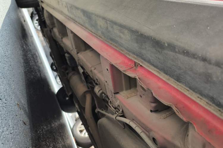 Used CHANGAN OSHAN A800 2017 1.5T Automatic Comfort Model Chassis Rear Left