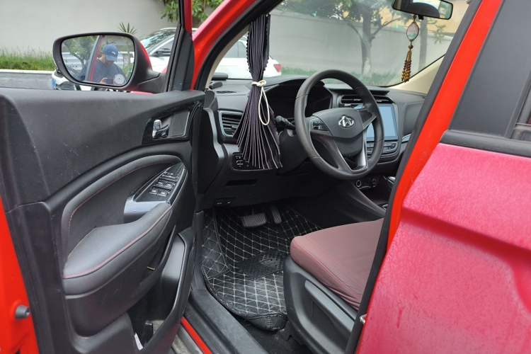 Used CHANGAN OSHAN A800 2017 1.5T Automatic Comfort Model Driver Seat