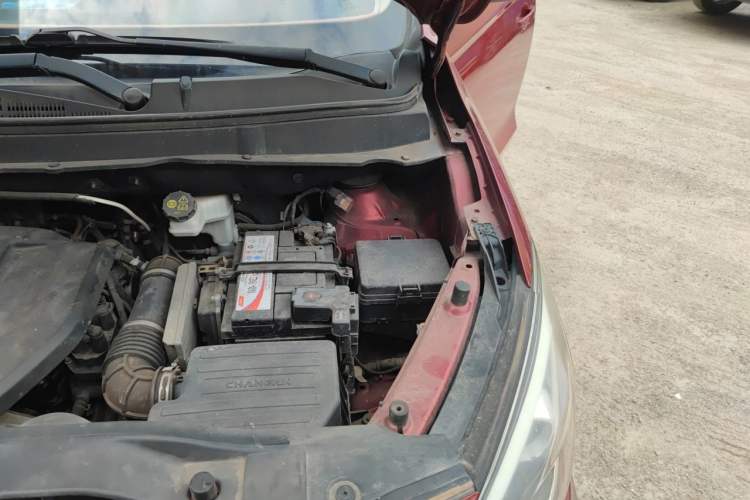 Used CHANGAN OSHAN A800 2017 1.6L Manual Comfort Model Engine Bay Left