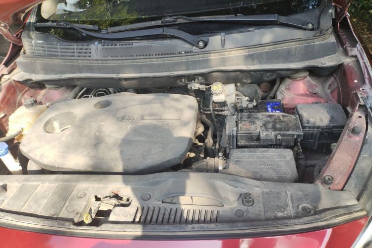 Used CHANGAN OSHAN A800 2017 1.5T Automatic Luxury Model Engine Bay