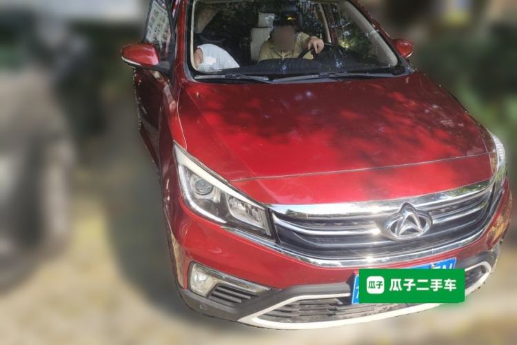 Used CHANGAN OSHAN A800 2017 1.5T Automatic Luxury Model Front Right 45 Deg