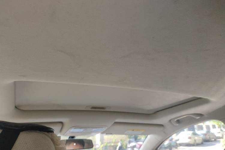 Used CHANGAN OSHAN A800 2017 1.5T Automatic Luxury Model Headliner