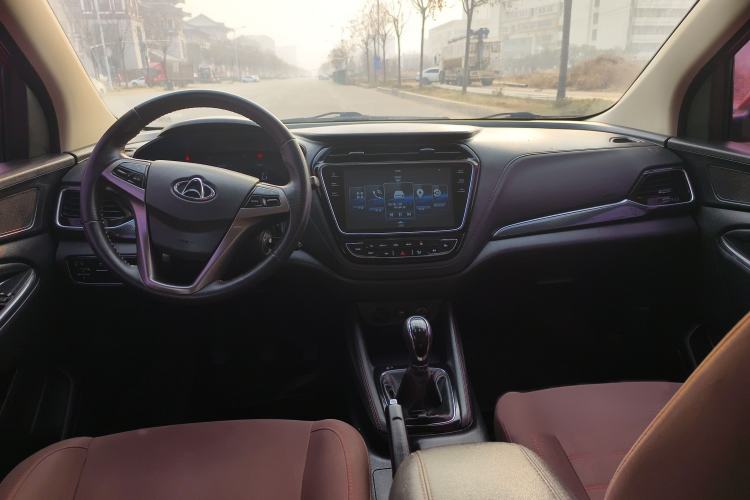 Used CHANGAN OSHAN A800 2017 1.6L Manual Comfort Model Interior 3
