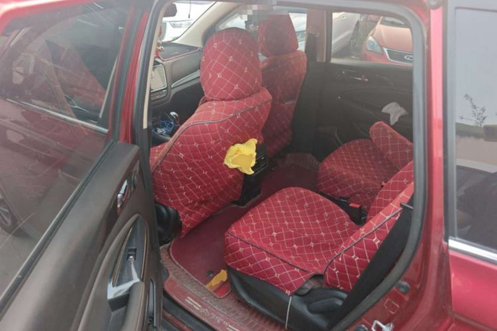 Used CHANGAN OSHAN A800 2017 1.6L Manual Luxury Model Left Rear Seat