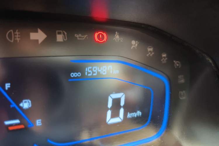 Used CHANGAN OSHAN A800 2017 1.6L Manual Comfort Model Odometer Close Up