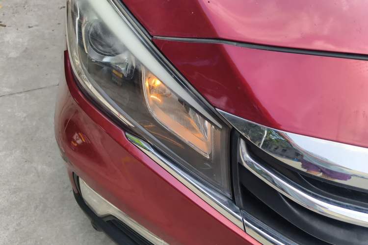 Used CHANGAN OSHAN A800 2017 1.6L Manual Comfort Model Right Front Headlight
