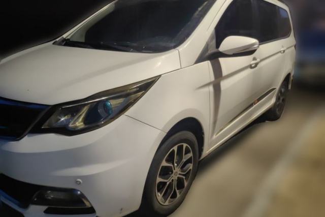 CHANGAN OSHAN A800 Changan Oushang A600 1.5L Manual Luxury 7-Seater (Not the A800) usado