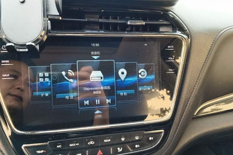 Used CHANGAN OSHAN A800 2017 1.6L Manual Luxury Model Audio And AC Panel