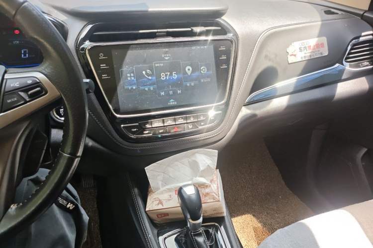 Used CHANGAN OSHAN A800 2017 1.5T Automatic ZhiZun Model Audio And AC Panel