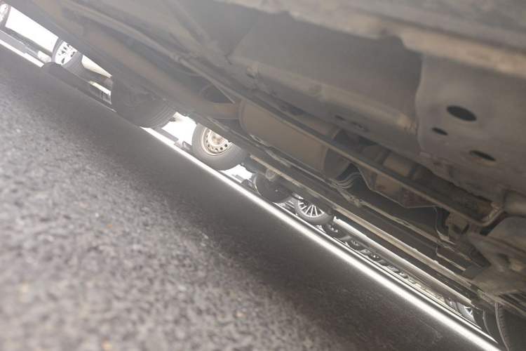 Used CHANGAN OSHAN A800 2017 1.5T Automatic Comfort Model Chassis Front Right