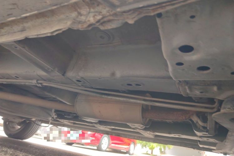 Used CHANGAN OSHAN A800 2017 1.6L Manual Comfort Model Chassis Front Right