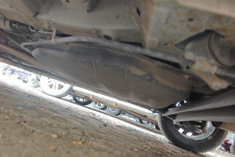 Used CHANGAN OSHAN A800 2017 1.6L Manual Comfort Model Chassis Rear Left