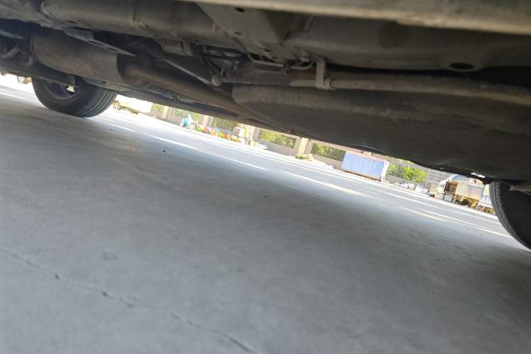 Used CHANGAN OSHAN A800 2017 1.6L Manual Comfort Model Chassis Rear Left