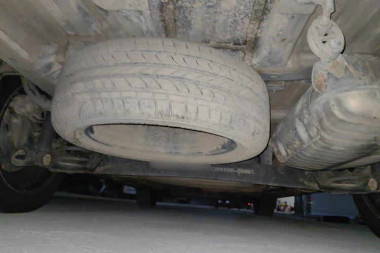 Used CHANGAN OSHAN A800 2017 1.5T Automatic ZhiZun Model Chassis Rear