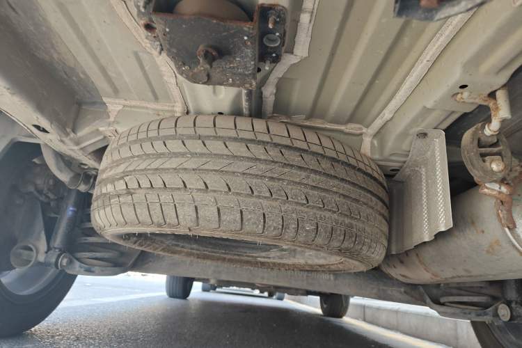 Used CHANGAN OSHAN A800 2017 1.6L Manual Luxury Model Chassis Rear