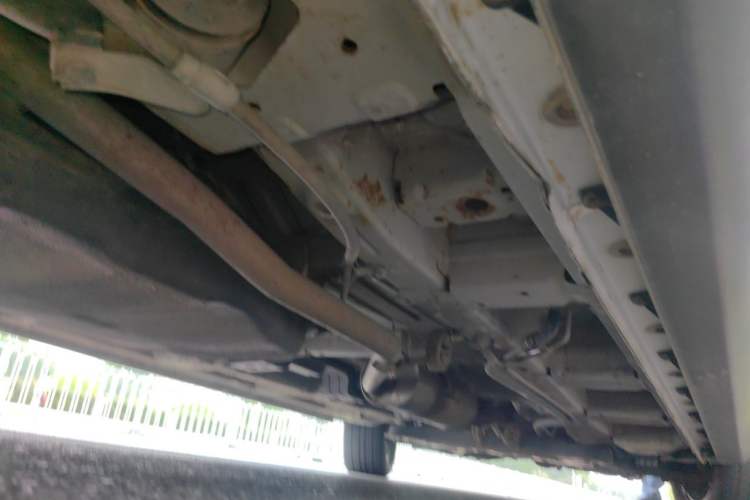 Used CHANGAN OSHAN A800 2017 1.6L Manual Luxury Model Chassis Rear Right
