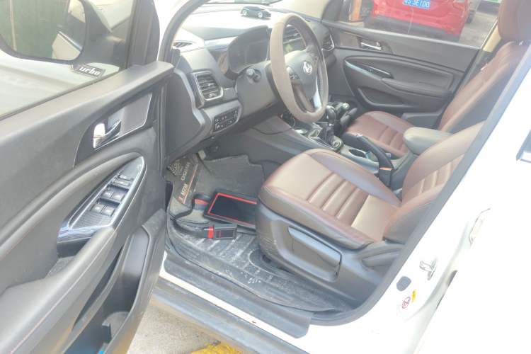 Used CHANGAN OSHAN A800 2017 1.5T Manual Luxury Model Driver Seat