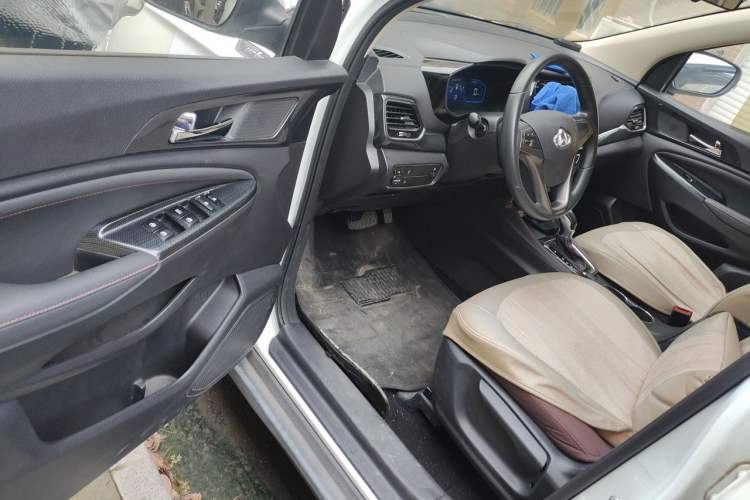 Used CHANGAN OSHAN A800 2017 1.5T Automatic Comfort Model Driver Seat