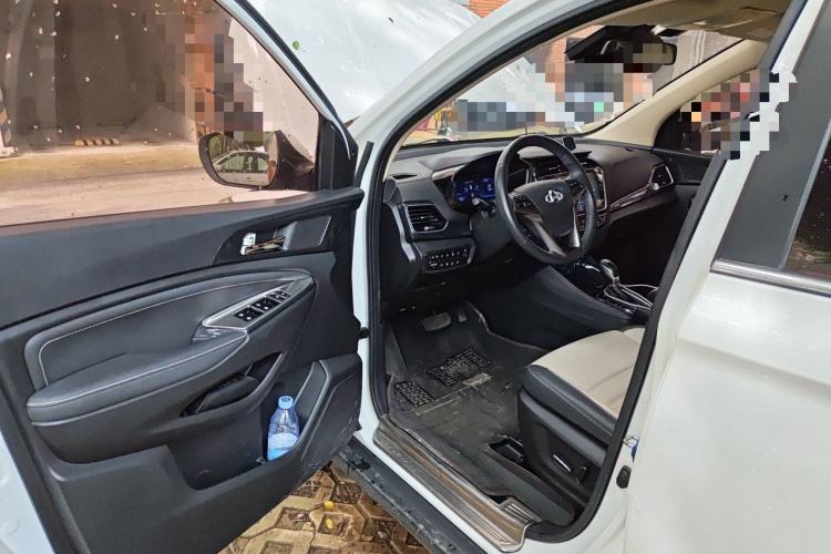 Used CHANGAN OSHAN A800 2017 1.5T Automatic ZhiZun Model Driver Seat