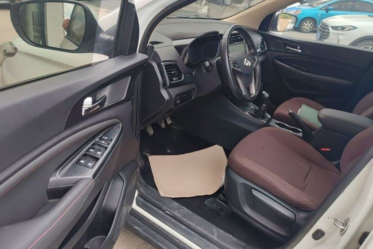 Used CHANGAN OSHAN A800 2017 1.6L Manual Comfort Model Driver Seat