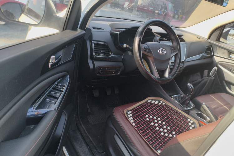 Used CHANGAN OSHAN A800 2017 1.6L Manual Luxury Model Driver Seat