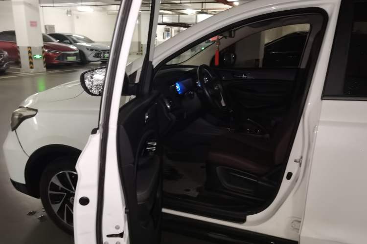 Used CHANGAN OSHAN A800 2017 1.6L Manual Comfort Model Driver Seat