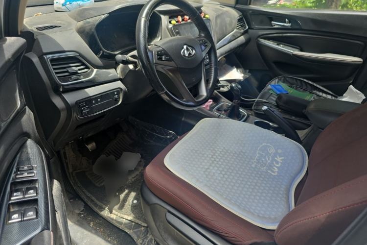 Used CHANGAN OSHAN A800 2017 1.6L Manual Comfort Model Driver Seat
