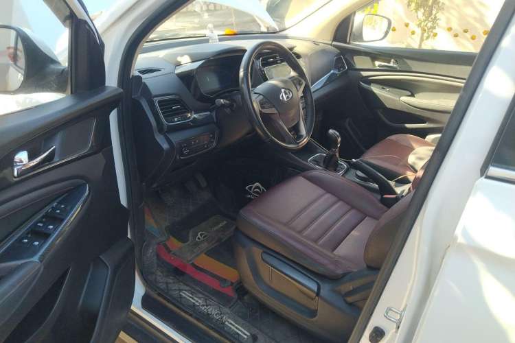 Used CHANGAN OSHAN A800 2017 1.6L Manual Luxury Model Driver Seat