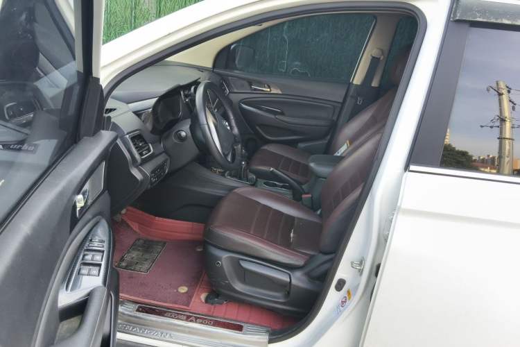 Used CHANGAN OSHAN A800 2017 1.5T Manual Luxury Model Driver Seat