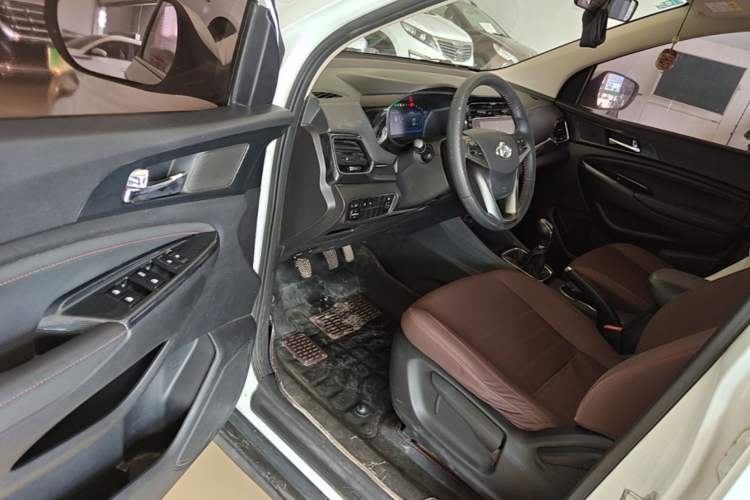 Used CHANGAN OSHAN A800 2017 1.6L Manual Comfort Model Driver Seat